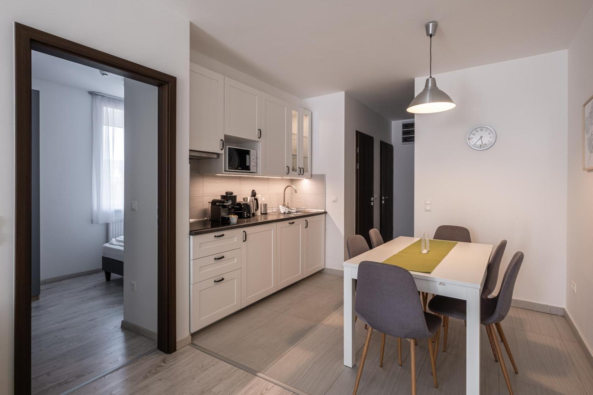 Aranymandula Apartmanok Balatonakali Exterior foto